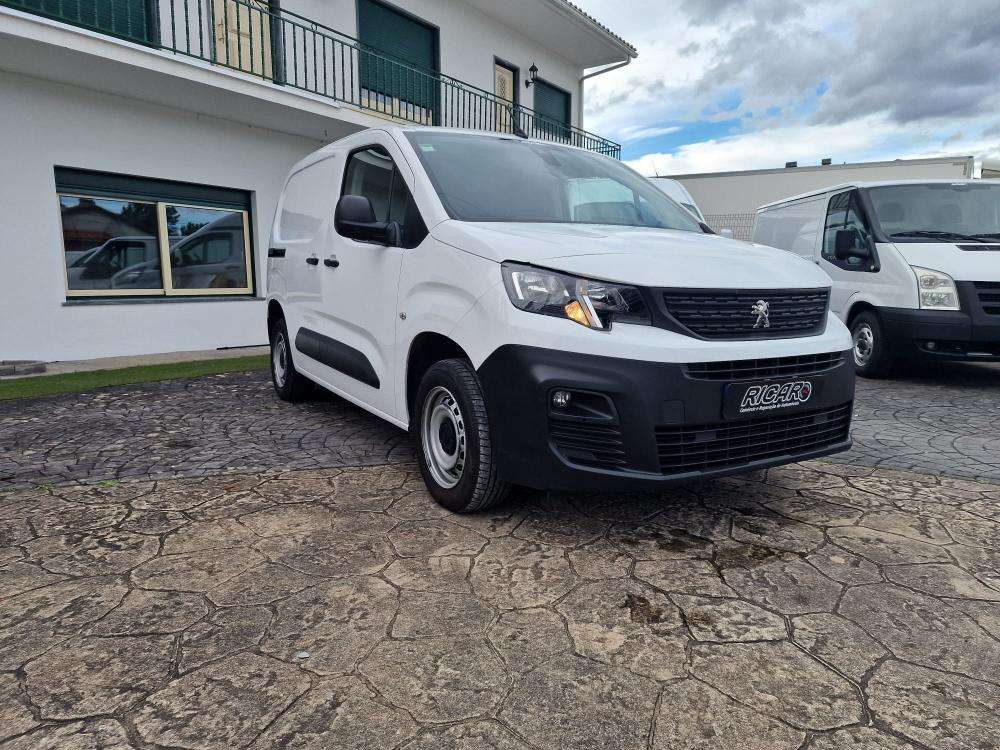 peugeot-partner-2022-diesel-1499cc