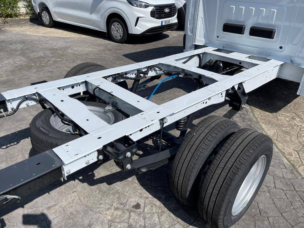 ford-transit-2026-diesel-2cc