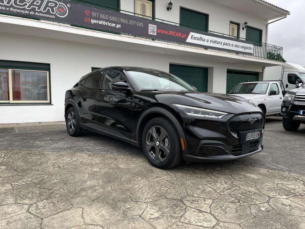 ford-mustang-mach-e-2021-eletrico-0cc