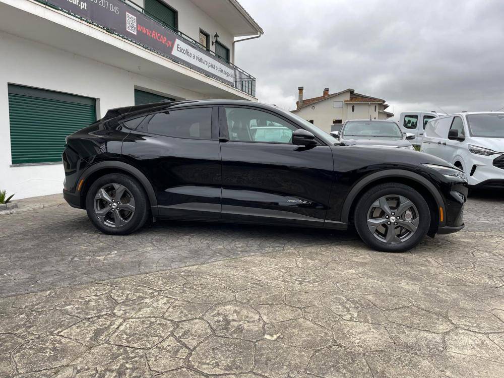 ford-mustang-mach-e-2021-eletrico-0cc