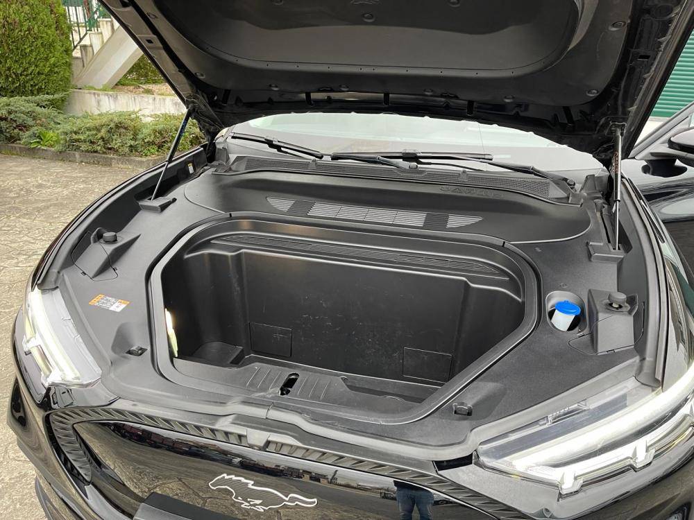 ford-mustang-mach-e-2021-eletrico-0cc