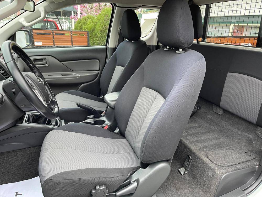 mitsubishi-l200-2019-diesel-2442cc