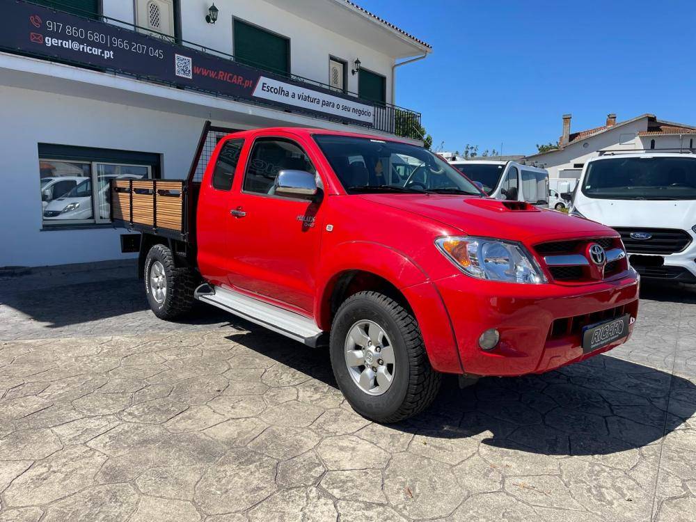 toyota-hilux-2008-diesel-2494cc