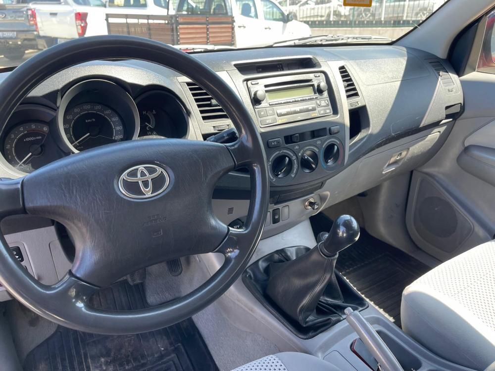 toyota-hilux-2008-diesel-2494cc