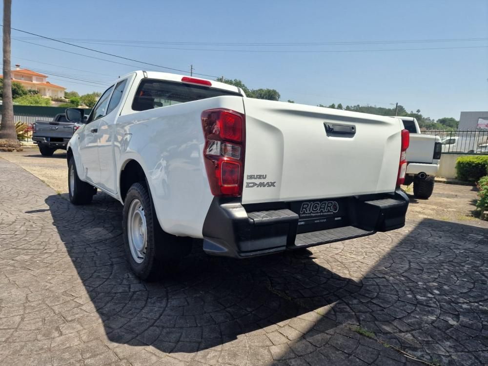 isuzu-d-max-2023-diesel-1898cc