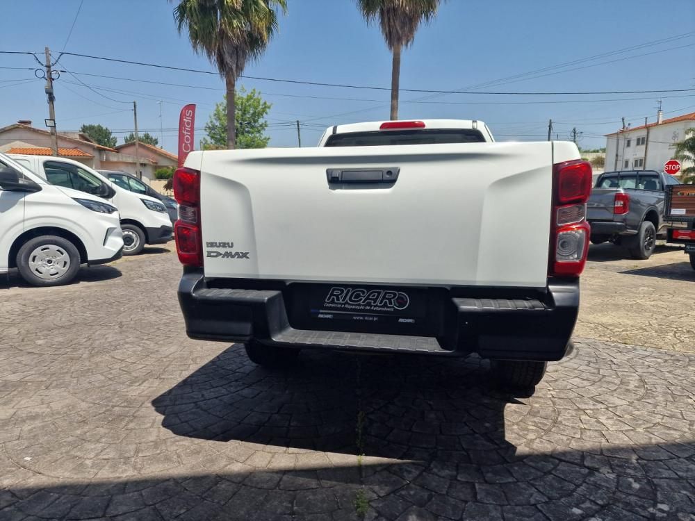 isuzu-d-max-2023-diesel-1898cc