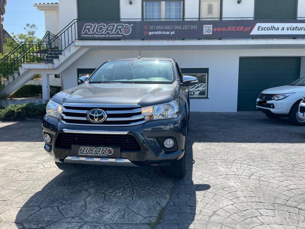 toyota-hilux-2017-diesel-2393cc