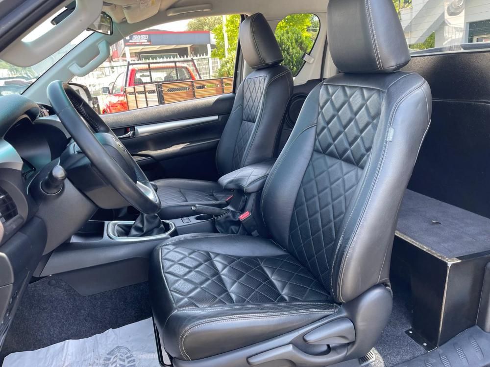 toyota-hilux-2017-diesel-2393cc