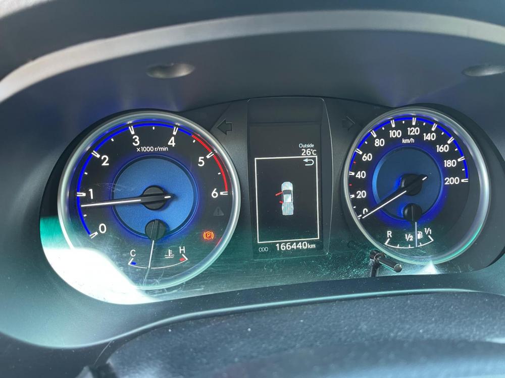toyota-hilux-2017-diesel-2393cc
