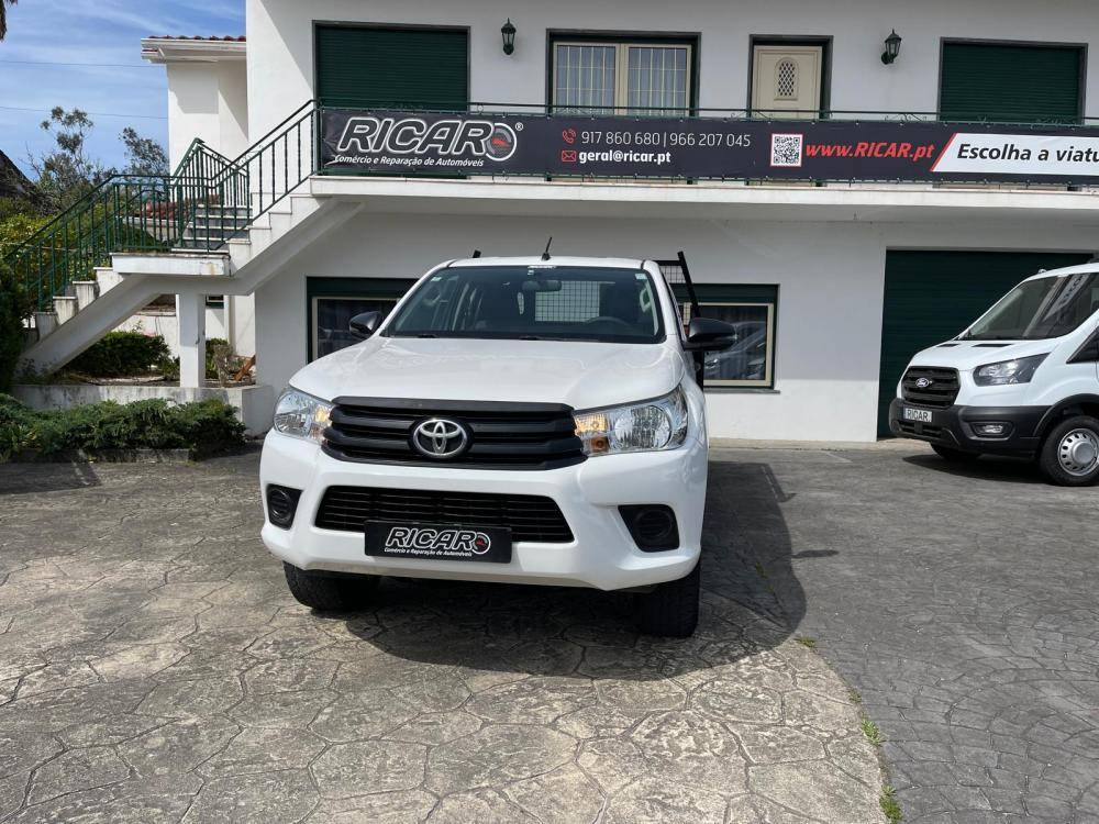 toyota-hilux-2018-diesel-2393cc