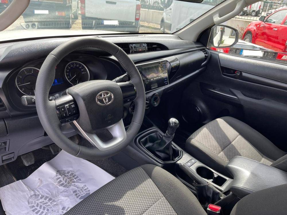 toyota-hilux-2018-diesel-2393cc