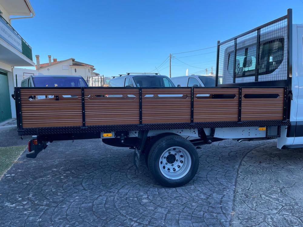 ford-transit-2025-diesel-1996cc