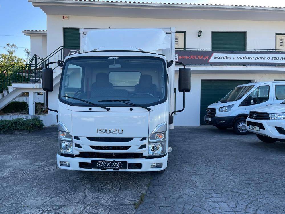 isuzu-nlr-2024-diesel-2999cc