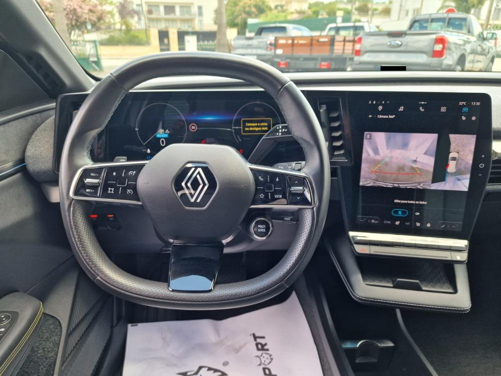 renault-megane-e-tech-2023-eletrico-0cc