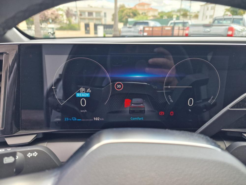 renault-megane-e-tech-2023-eletrico-0cc