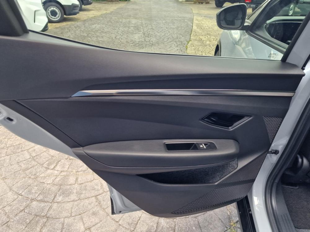 renault-megane-e-tech-2023-eletrico-0cc