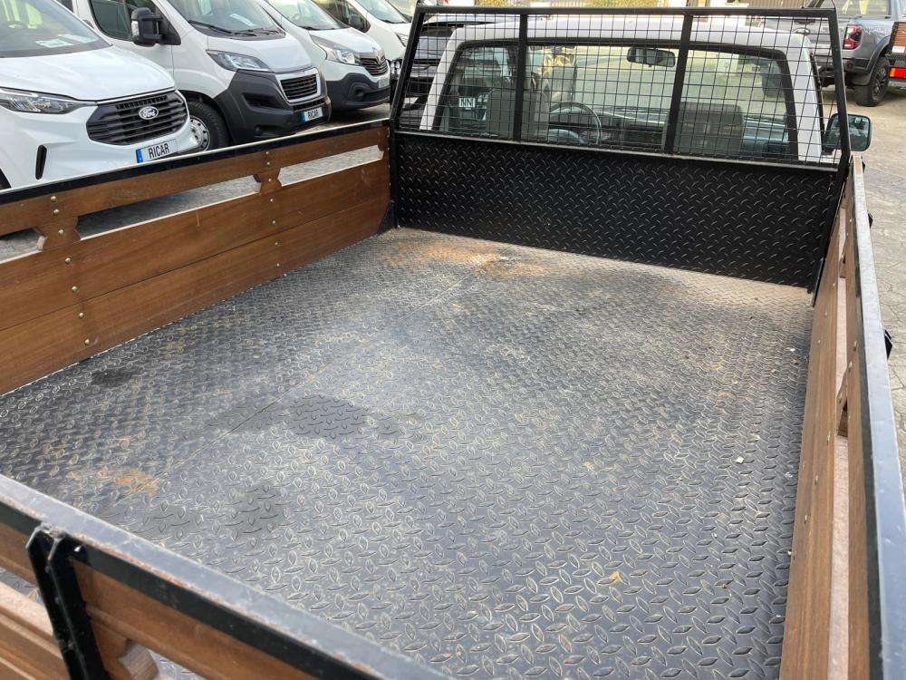 nissan-pick-up-1999-diesel-2494cc
