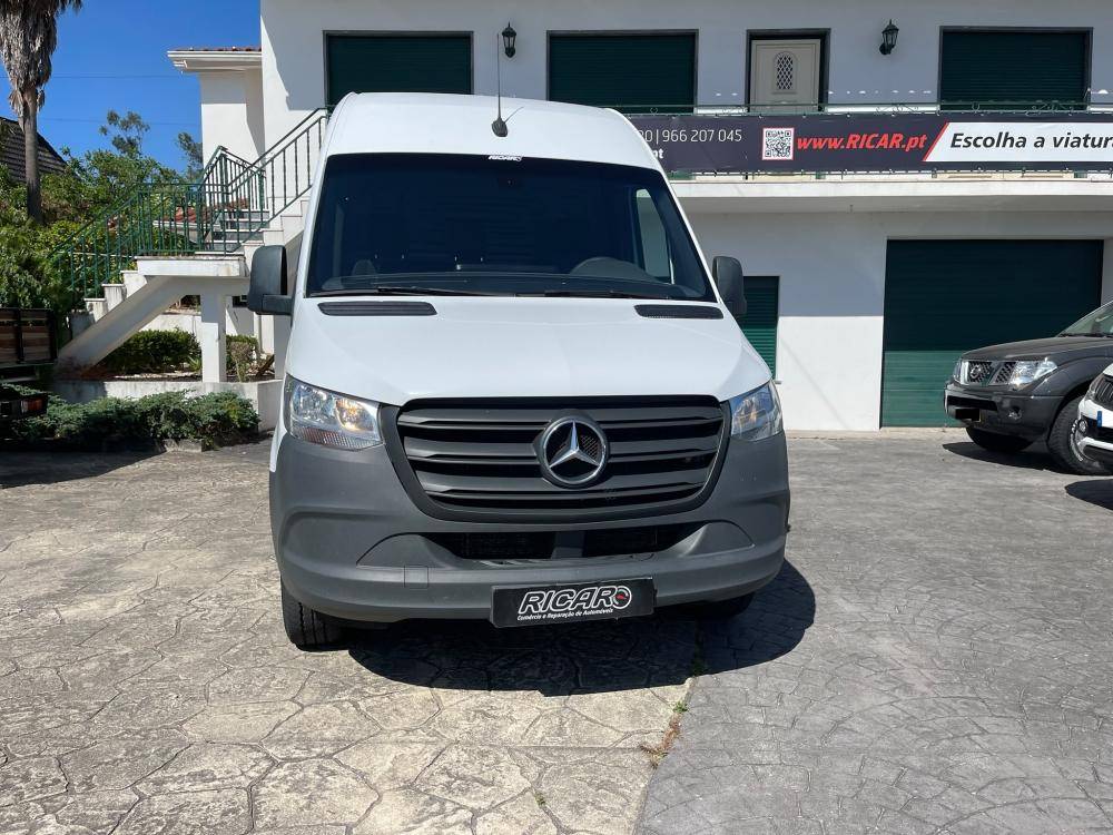 mercedes-benz-sprinter-2022-diesel-1950cc