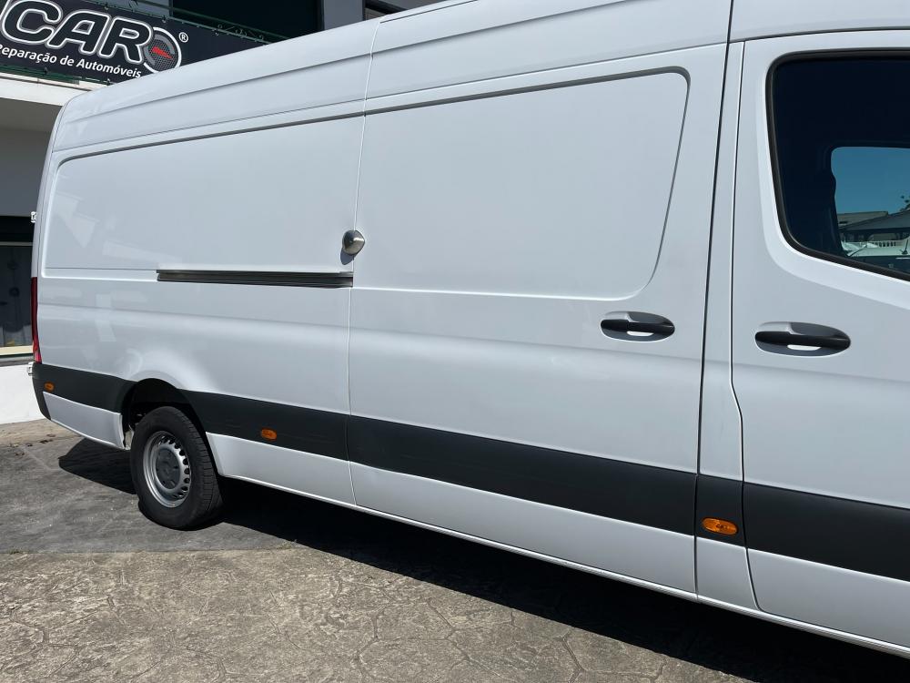 mercedes-benz-sprinter-2022-diesel-1950cc