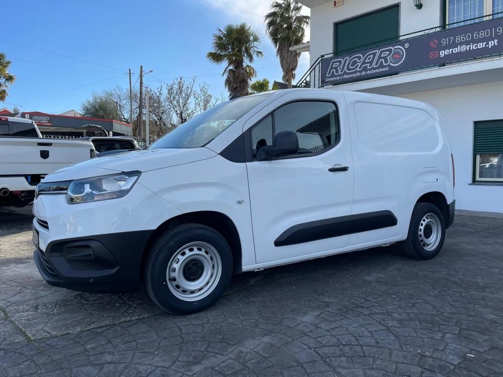 toyota-proace-2022-diesel-1499cc