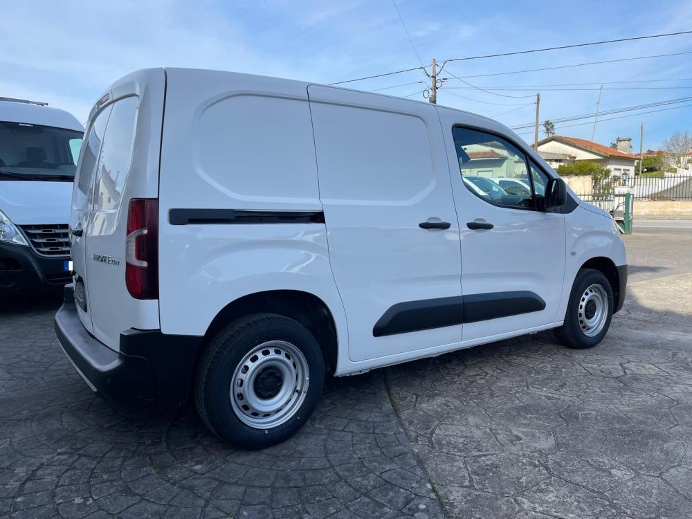 toyota-proace-2022-diesel-1499cc