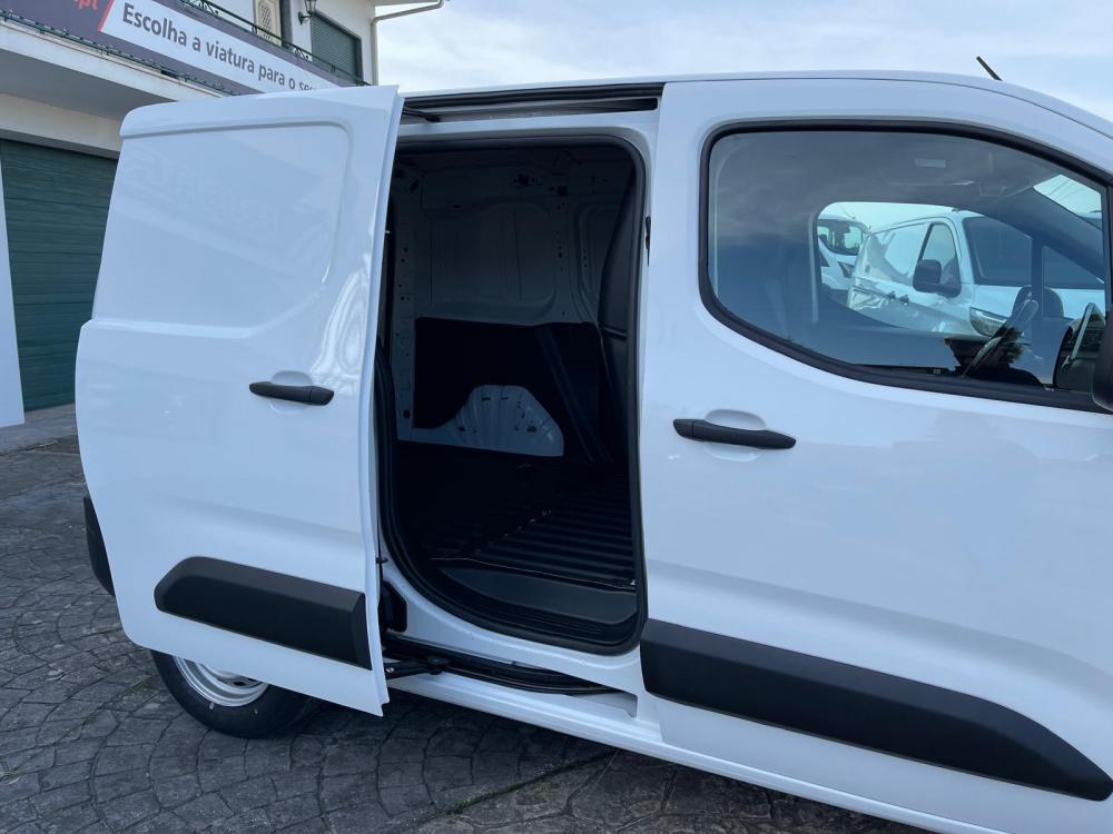 toyota-proace-2022-diesel-1499cc