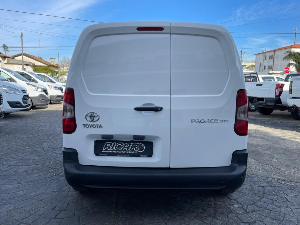 toyota-proace-2022-diesel-1499cc