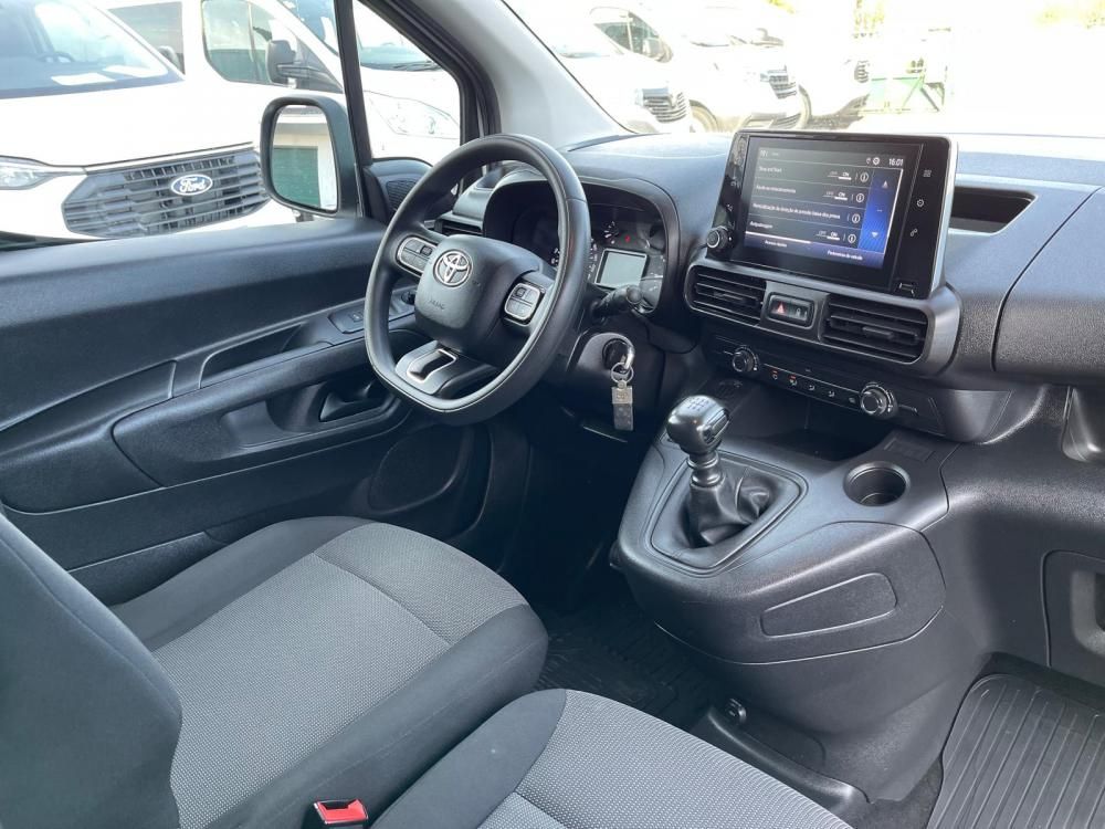 toyota-proace-2022-diesel-1499cc