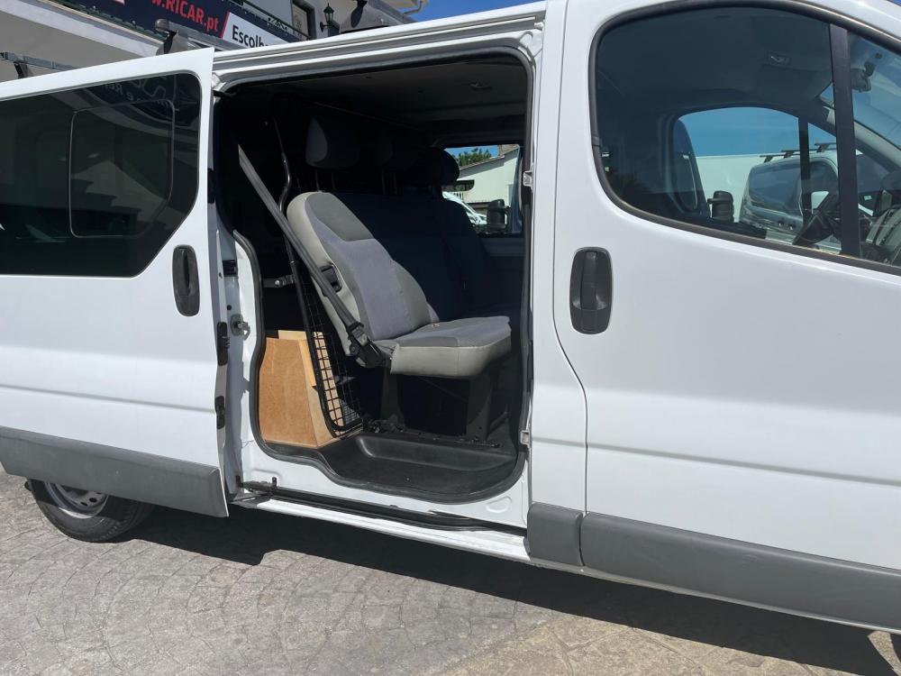 opel-vivaro-2007-diesel-1995cc