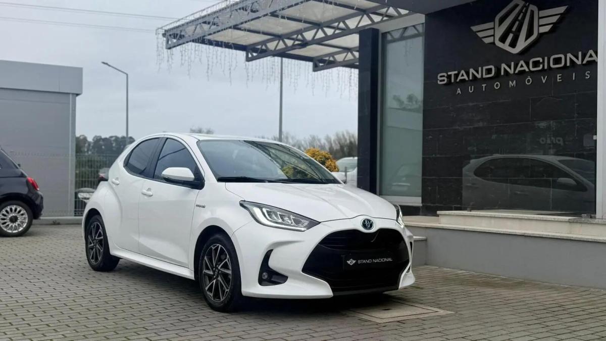 toyota-yaris-2021-hibrido-a-gasolina-1490cc