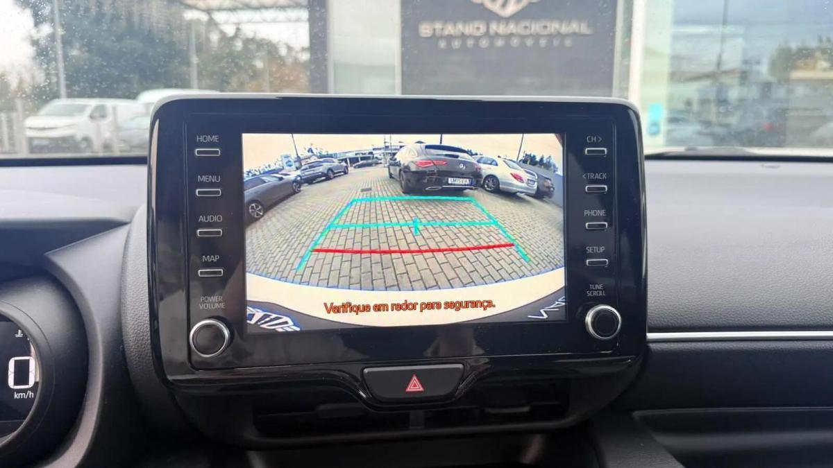 toyota-yaris-2021-hibrido-a-gasolina-1490cc