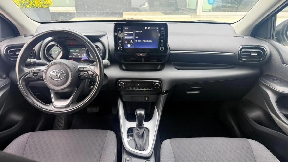 toyota-yaris-2021-hibrido-a-gasolina-1490cc