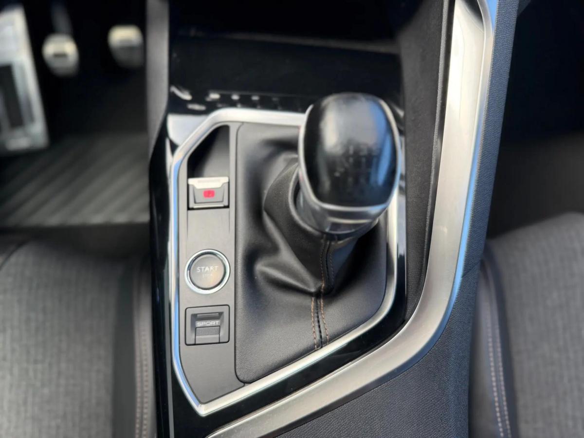 peugeot-5008-2018-diesel-1997cc