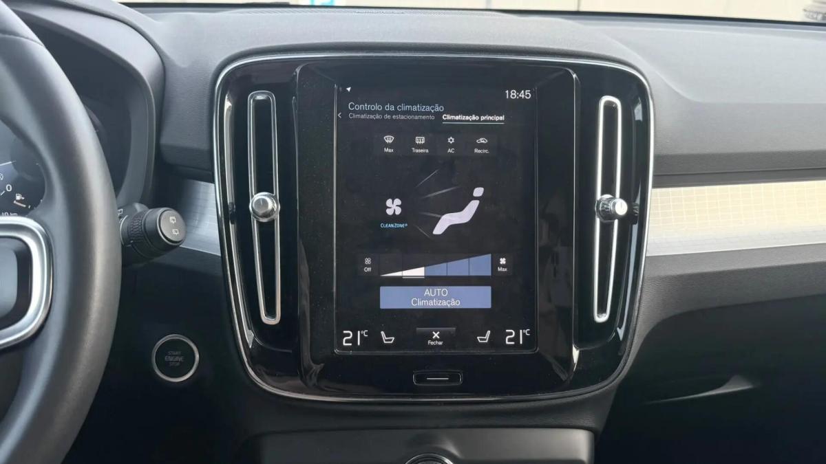 volvo-xc40-2023-gasolina-1477cc