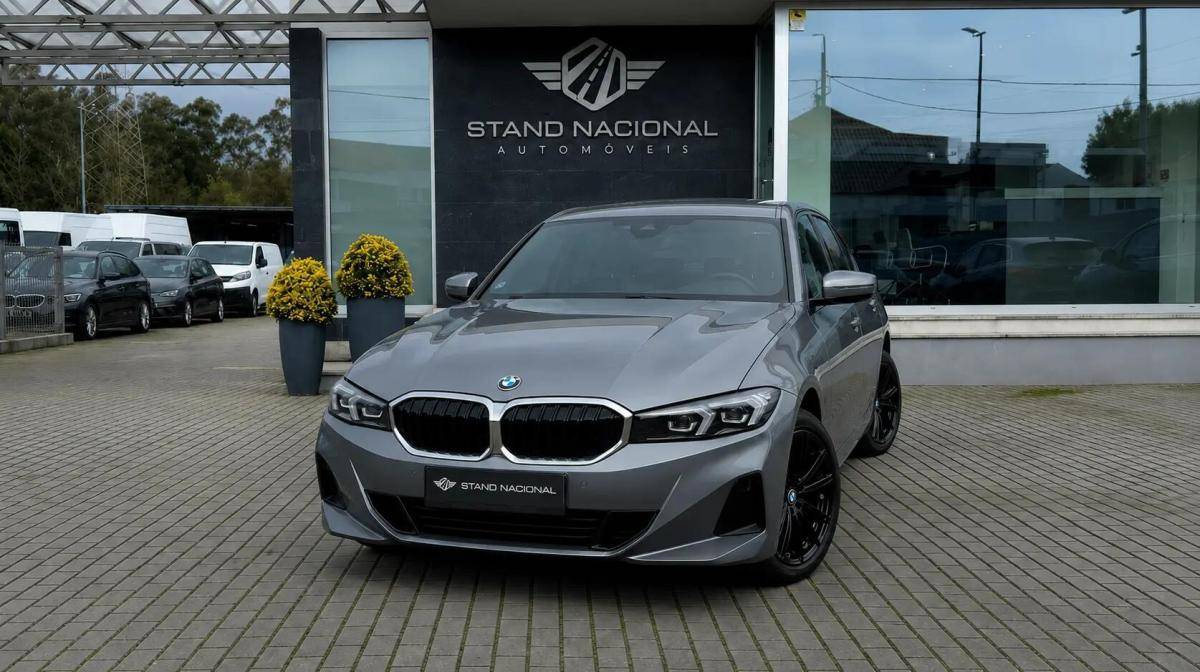 bmw-serie-3-330e-2023-hibrido-a-gasolina-1998cc