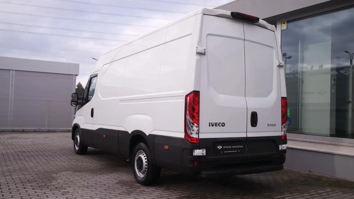 iveco-daily-2022-diesel-2287cc