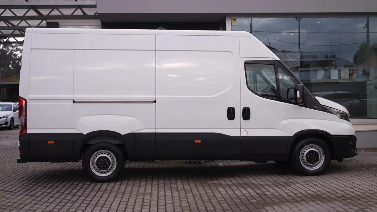 iveco-daily-2022-diesel-2287cc