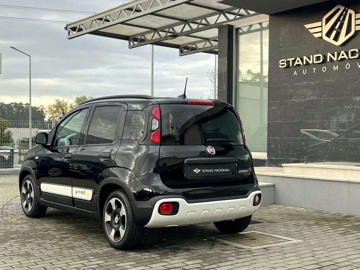 fiat-panda-2025-hibrido-a-gasolina-999cc