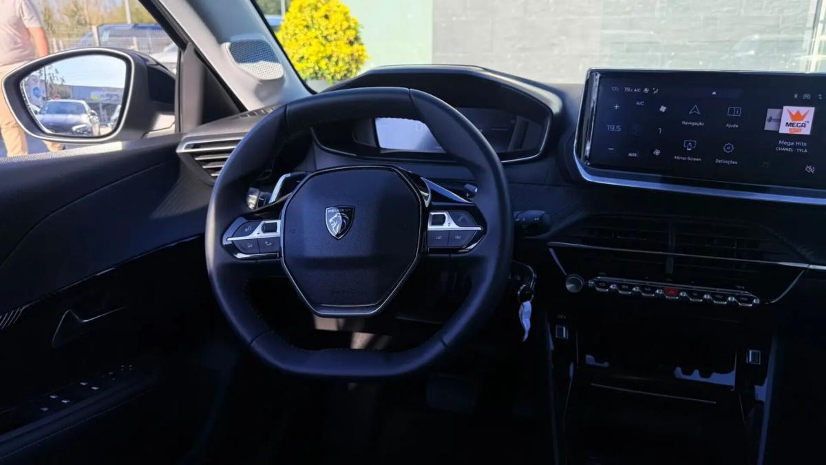 peugeot-208-2024-hibrido-a-gasolina-1199cc