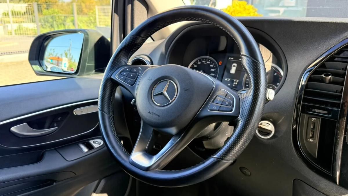 mercedes-benz-vito-tourer-116-cdi-compact-auto-2023-diesel-1950cc