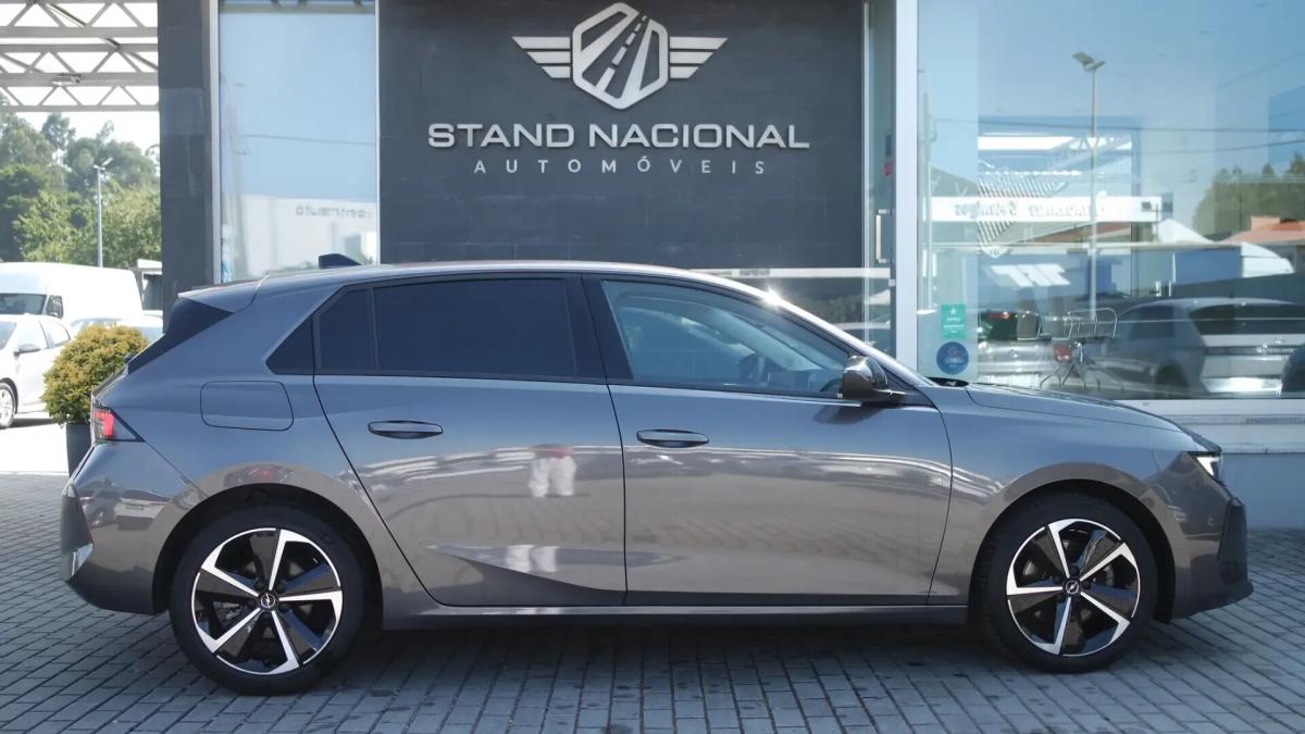 opel-astra-2023-diesel-1499cc