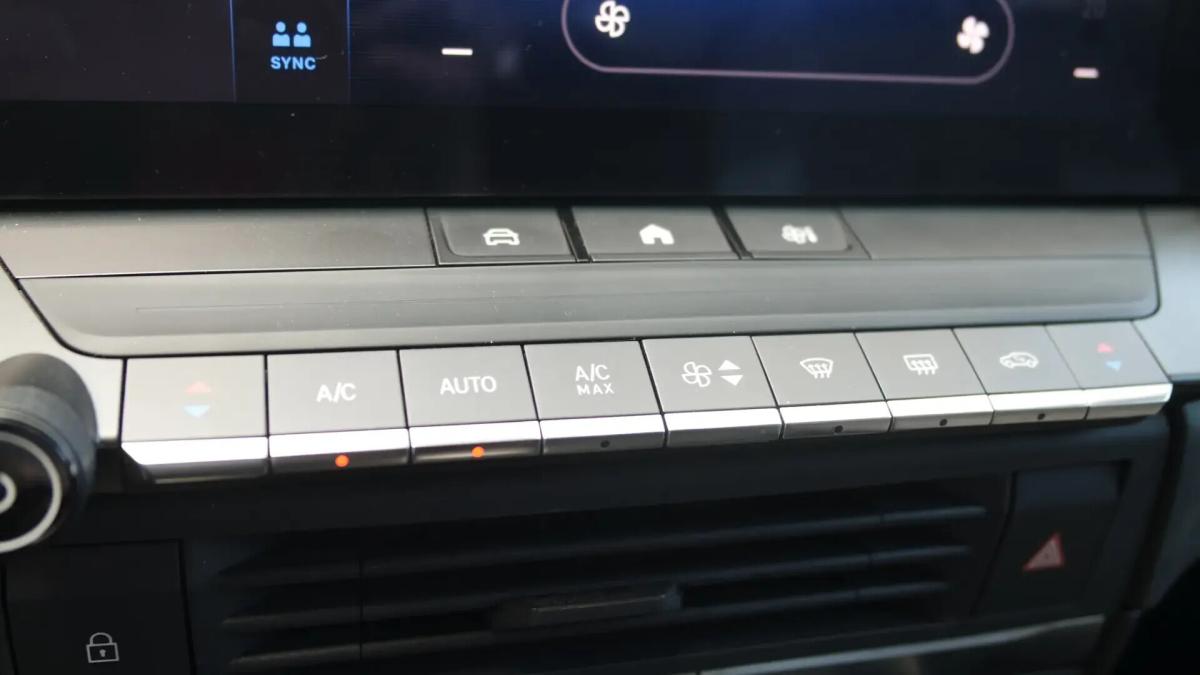opel-astra-2023-diesel-1499cc