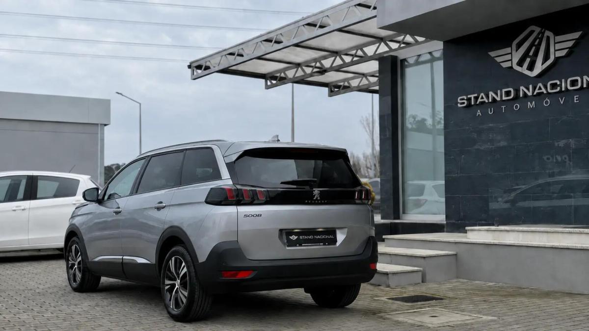 peugeot-5008-2024-gasolina-1199cc