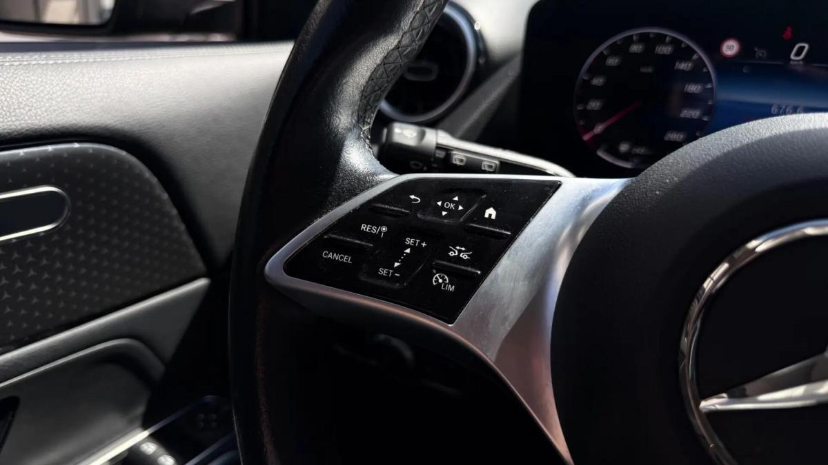 mercedes-benz-gla-200-2024-gasolina-1332cc