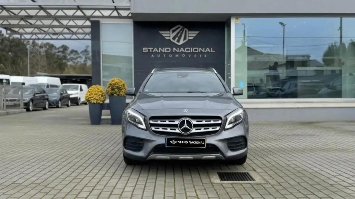mercedes-benz-gla-200-d-2017-diesel-2143cc
