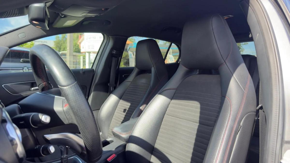 mercedes-benz-gla-200-d-2017-diesel-2143cc
