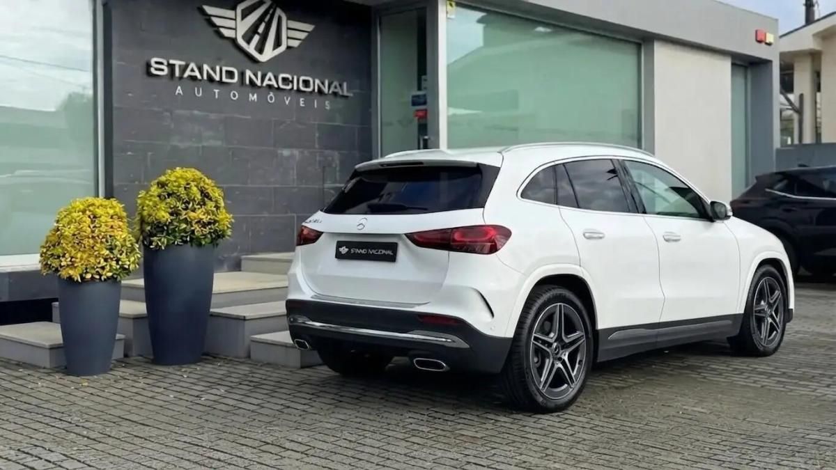 mercedes-benz-gla-180-amg-2024-diesel-1950cc