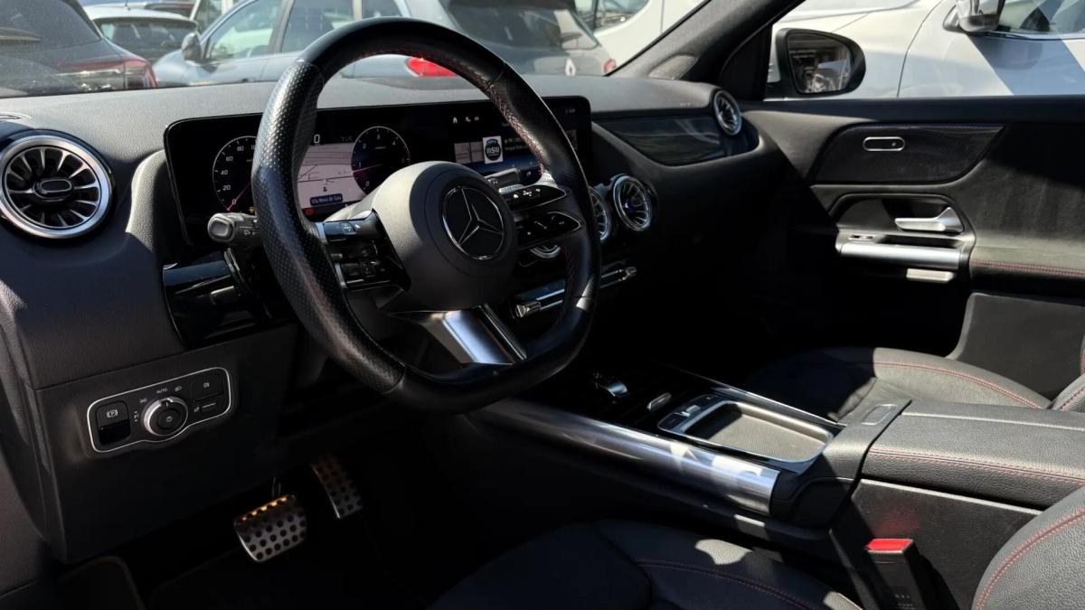 mercedes-benz-gla-180-amg-2024-diesel-1950cc