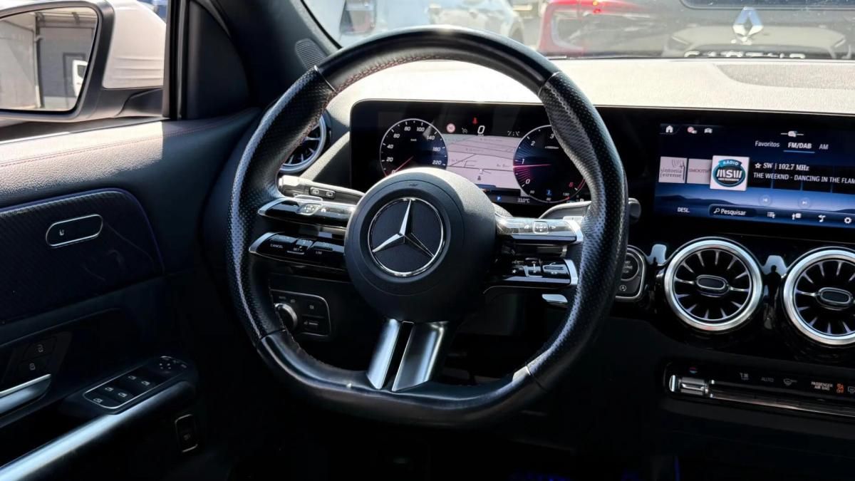 mercedes-benz-gla-180-amg-2024-diesel-1950cc
