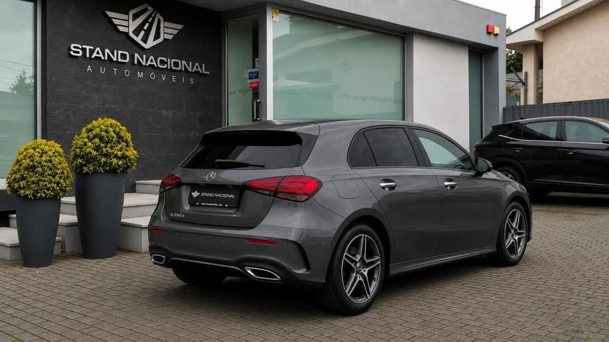 mercedes-benz-classe-a-a-250-e-2023-hibrido-a-gasolina-1332cc